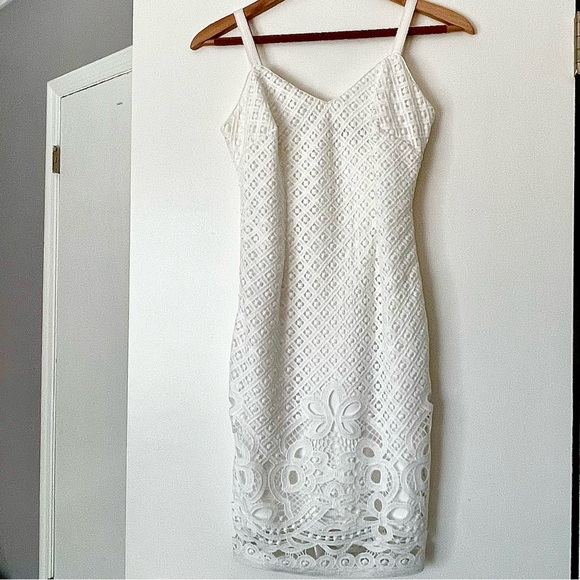 WHBM WHITE LACE SHEATH XXS DRESS - Picture 8 of 10